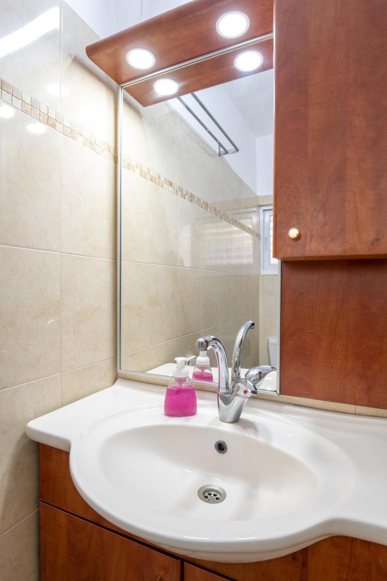 Yagen Boutique Apartments Хайфа Стая снимка