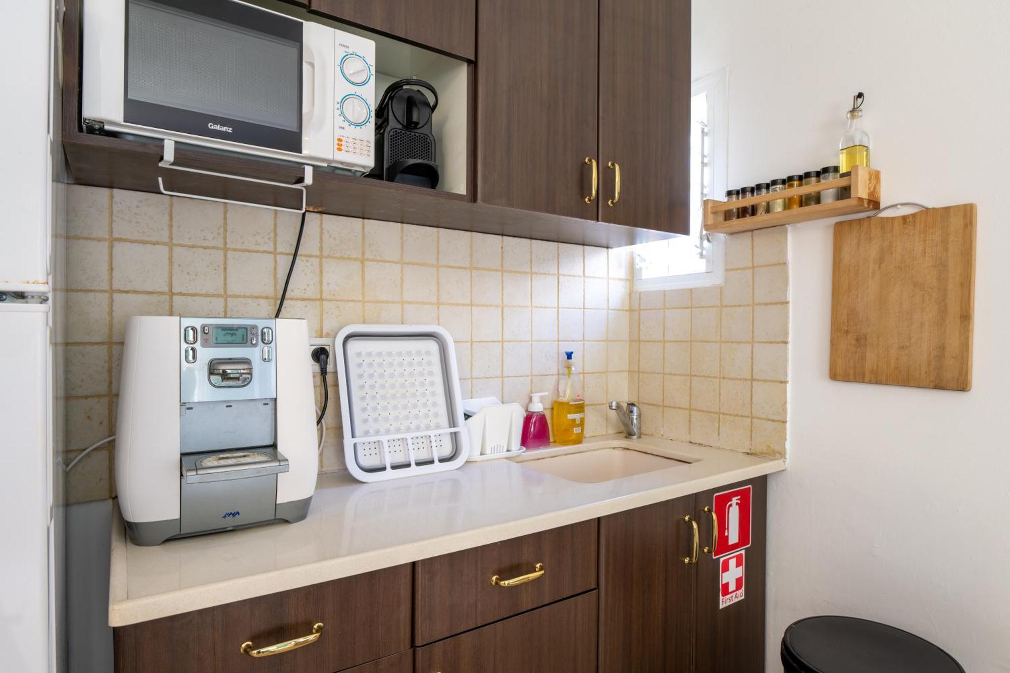 Yagen Boutique Apartments Хайфа Стая снимка